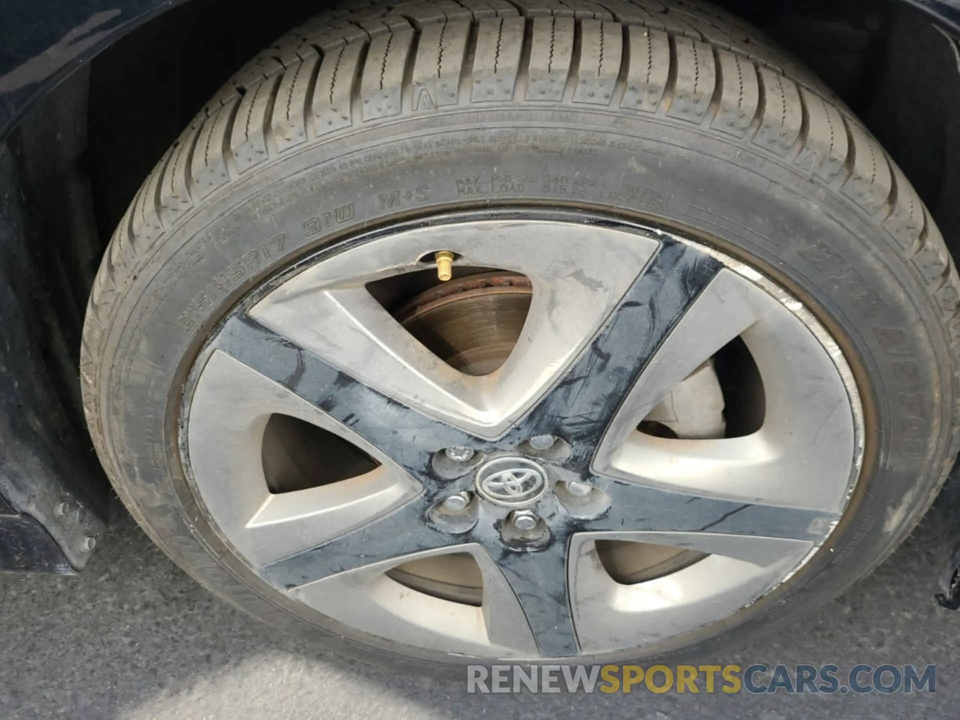 28 Photograph of a damaged car JTDKAMFU1N3160966 TOYOTA PRIUS 2022