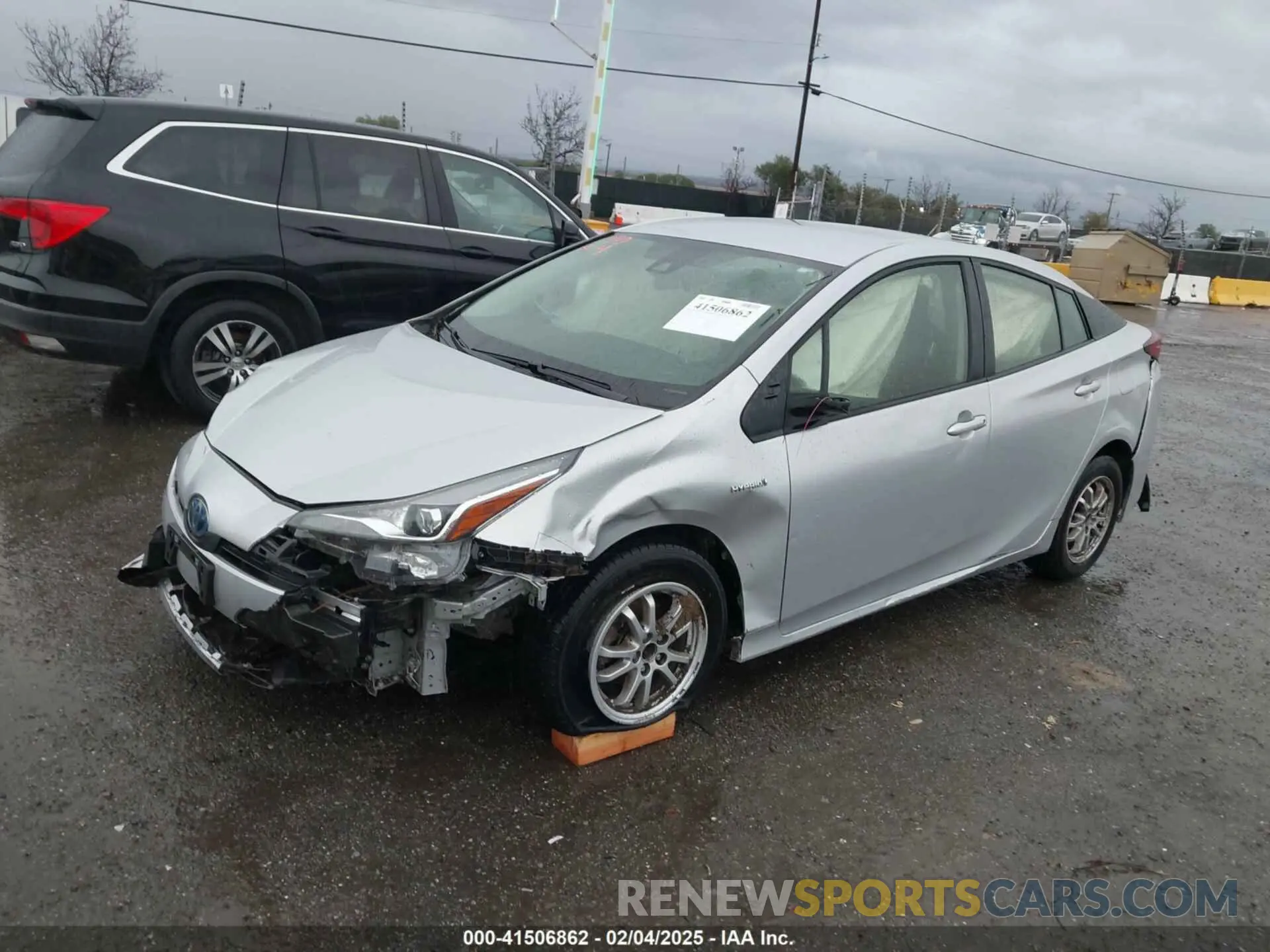 2 Photograph of a damaged car JTDKAMFU1N3177055 TOYOTA PRIUS 2022