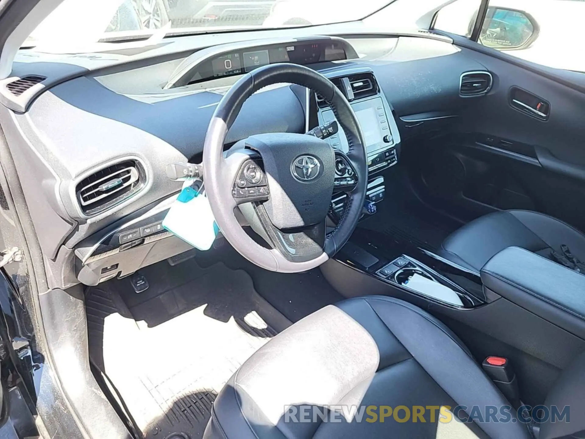 12 Фотография поврежденного автомобиля JTDKAMFU2N3178585 TOYOTA PRIUS 2022