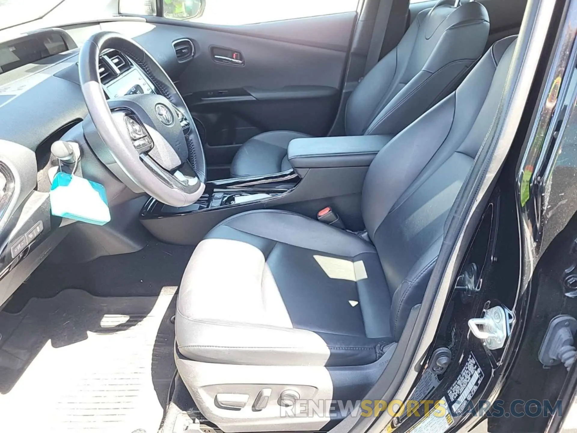 19 Фотография поврежденного автомобиля JTDKAMFU2N3178585 TOYOTA PRIUS 2022