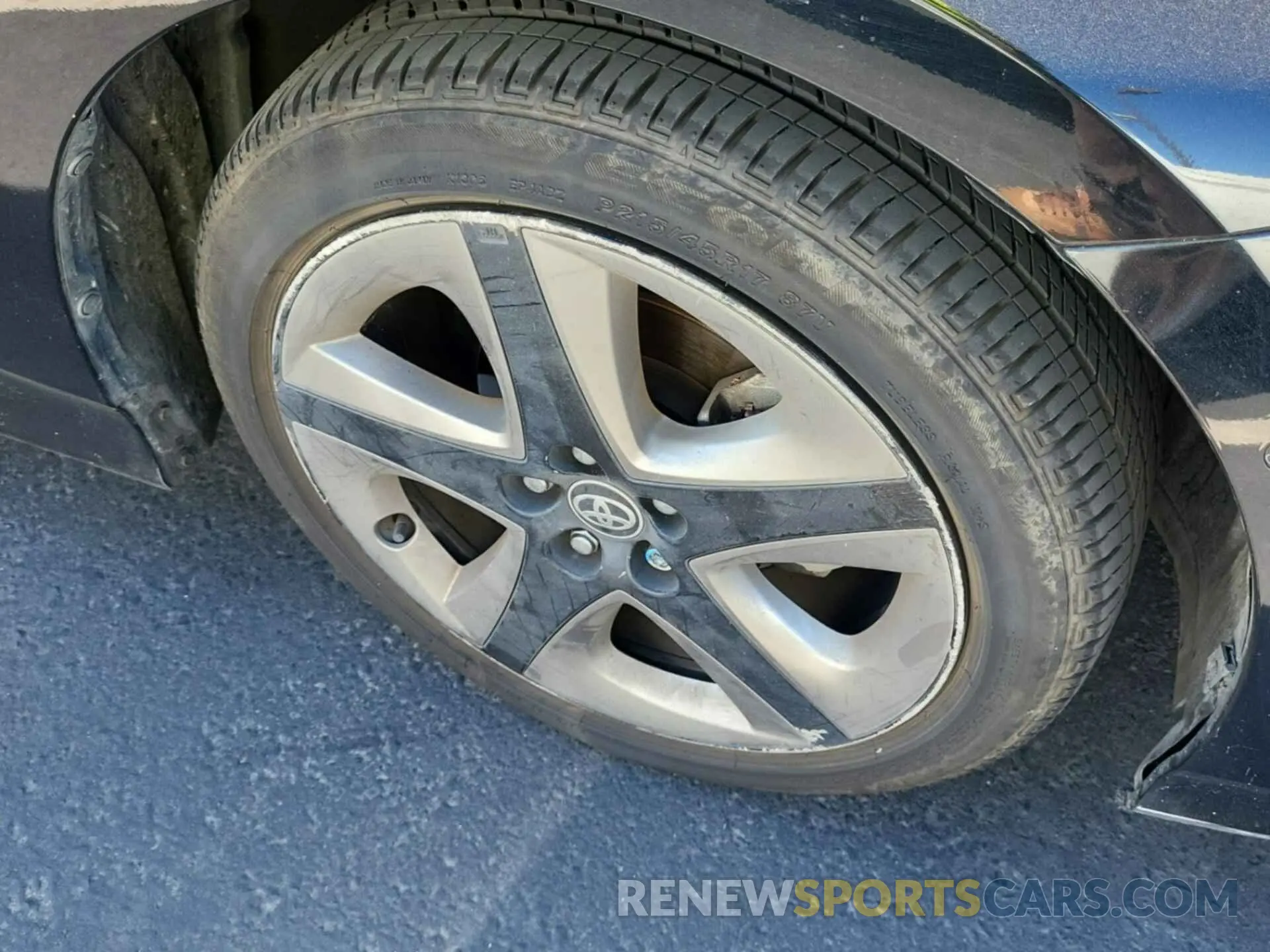 34 Фотография поврежденного автомобиля JTDKAMFU2N3178585 TOYOTA PRIUS 2022