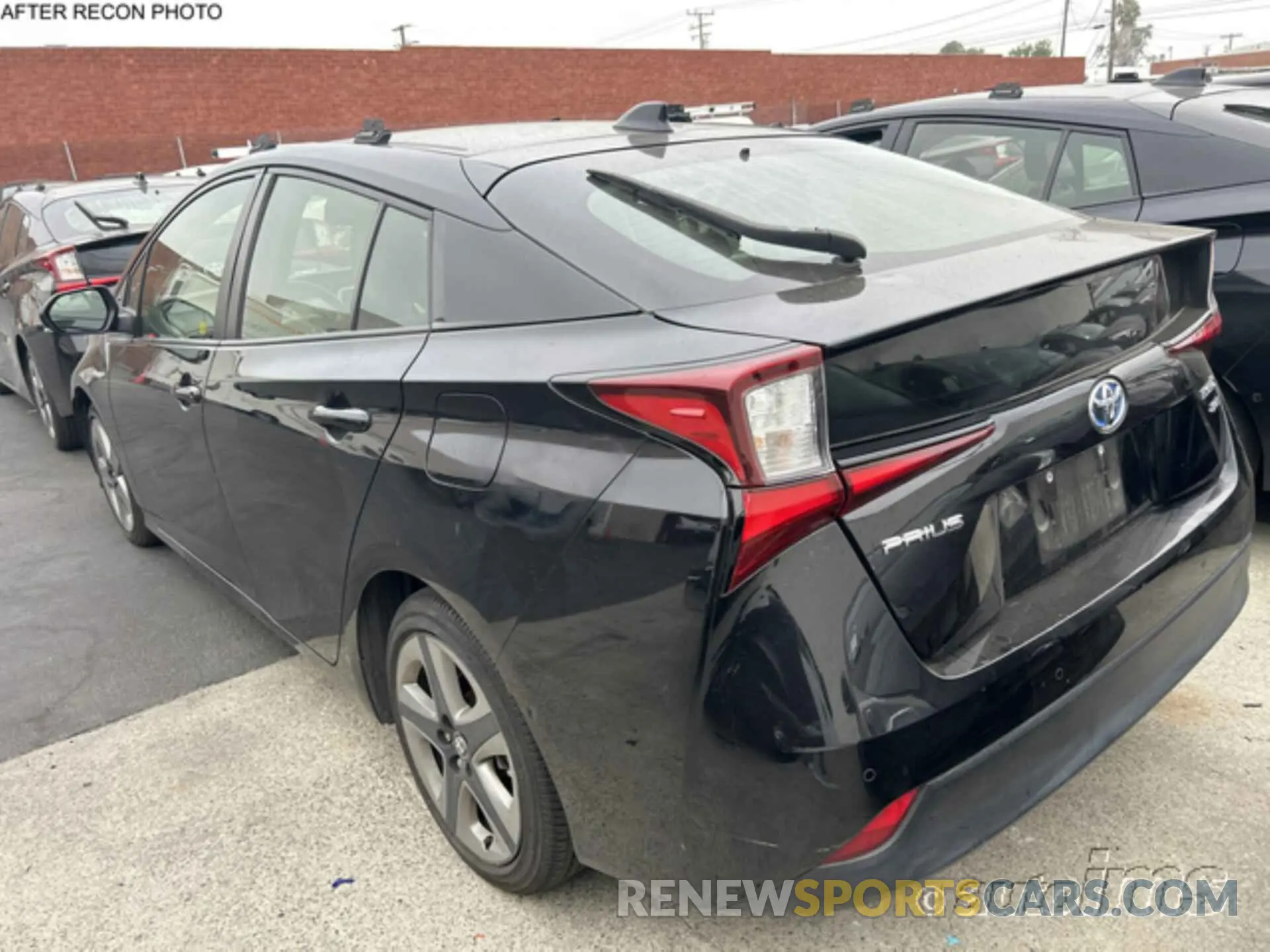 1 Фотография поврежденного автомобиля JTDKAMFU2N3180370 TOYOTA PRIUS 2022