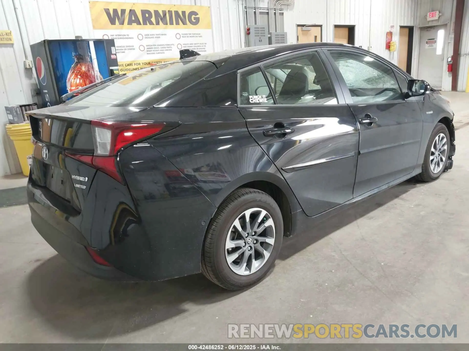 4 Photograph of a damaged car JTDKAMFU2N3186072 TOYOTA PRIUS 2022