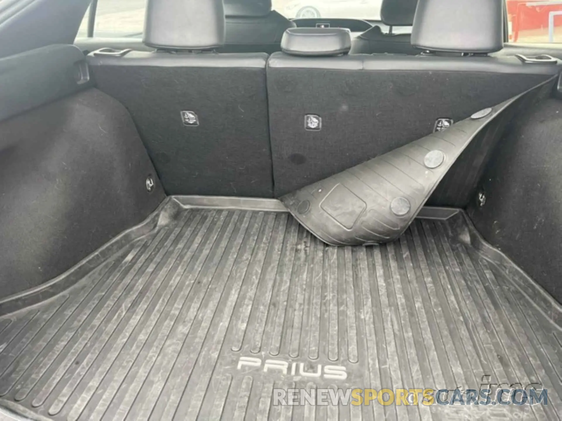 2 Photograph of a damaged car JTDKAMFU3N3160094 TOYOTA PRIUS 2022