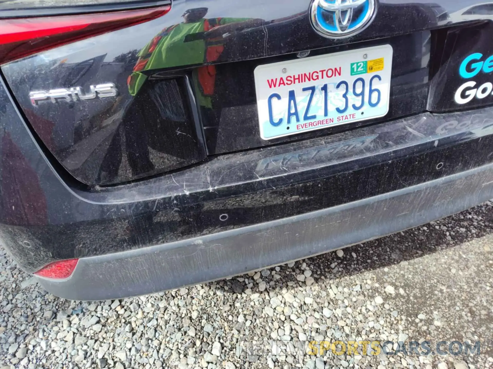 34 Photograph of a damaged car JTDKAMFU3N3160662 TOYOTA PRIUS 2022