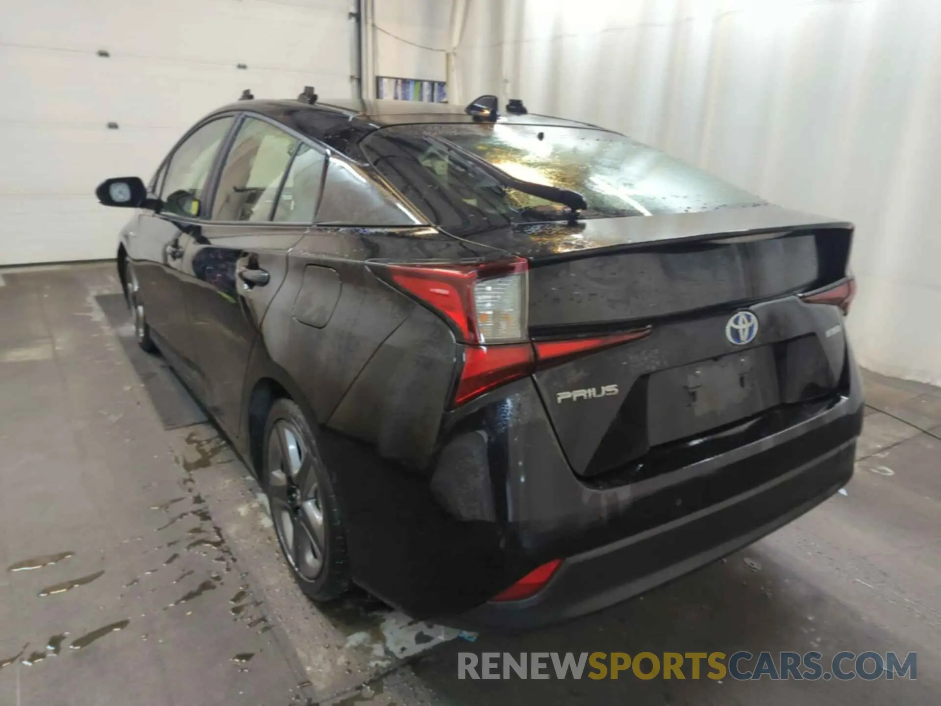 21 Photograph of a damaged car JTDKAMFU3N3166655 TOYOTA PRIUS 2022