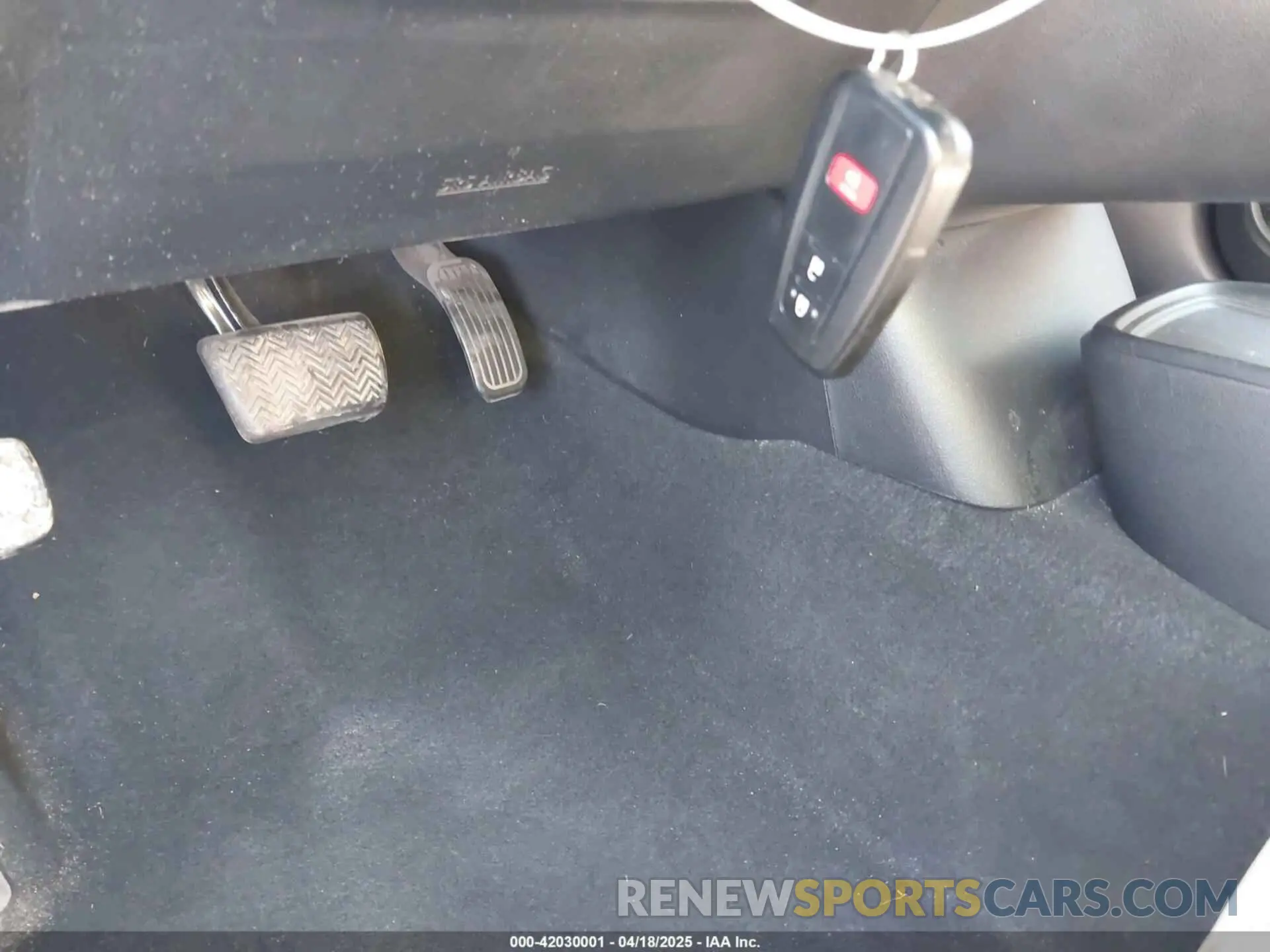 11 Photograph of a damaged car JTDKAMFU3N3173380 TOYOTA PRIUS 2022