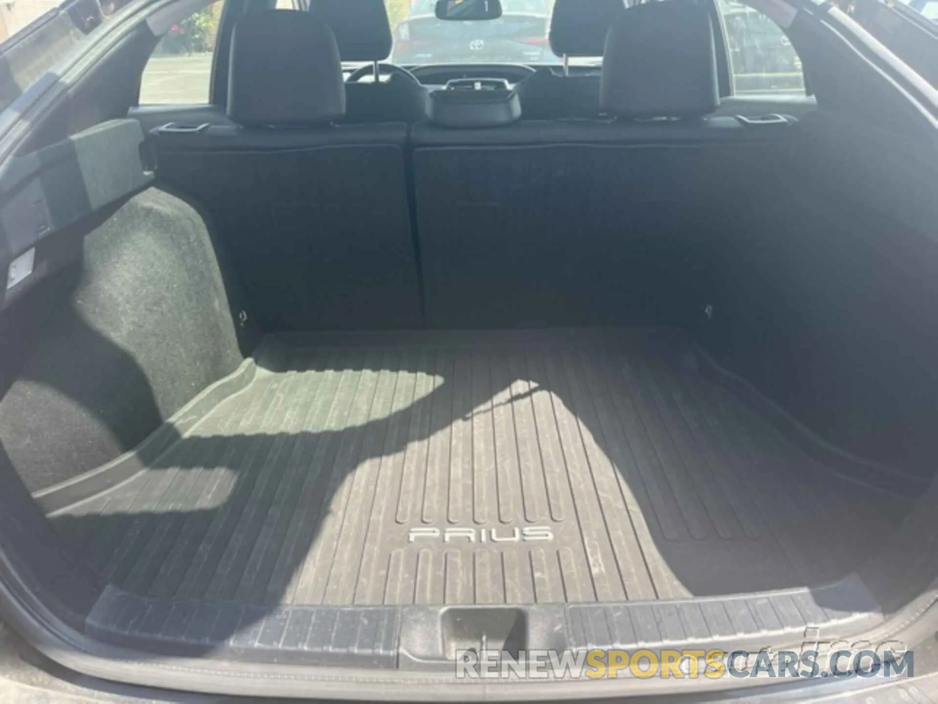 10 Фотография поврежденного автомобиля JTDKAMFU3N3180295 TOYOTA PRIUS 2022