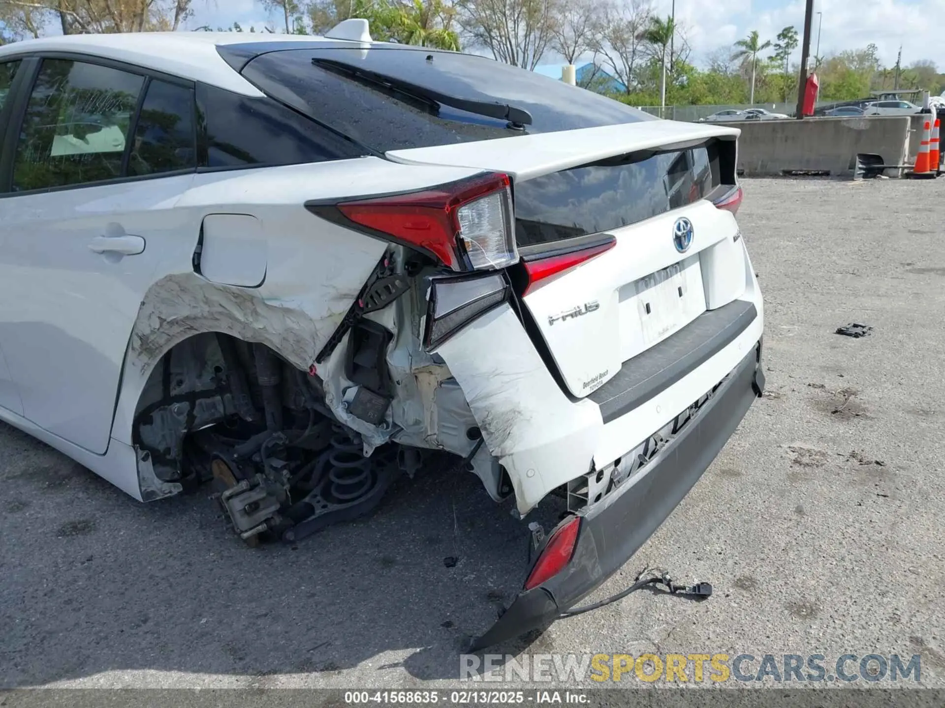6 Photograph of a damaged car JTDKAMFU5N3181724 TOYOTA PRIUS 2022