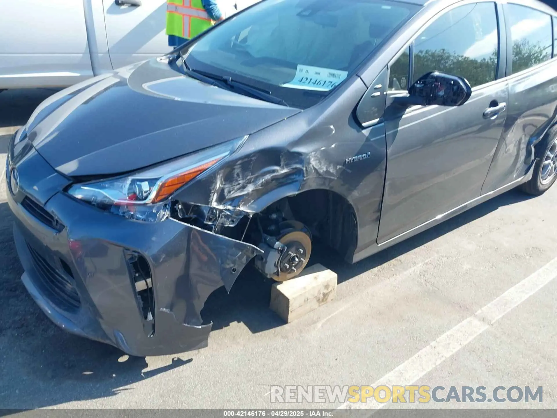 11 Фотография поврежденного автомобиля JTDKAMFU5N3188480 TOYOTA PRIUS 2022