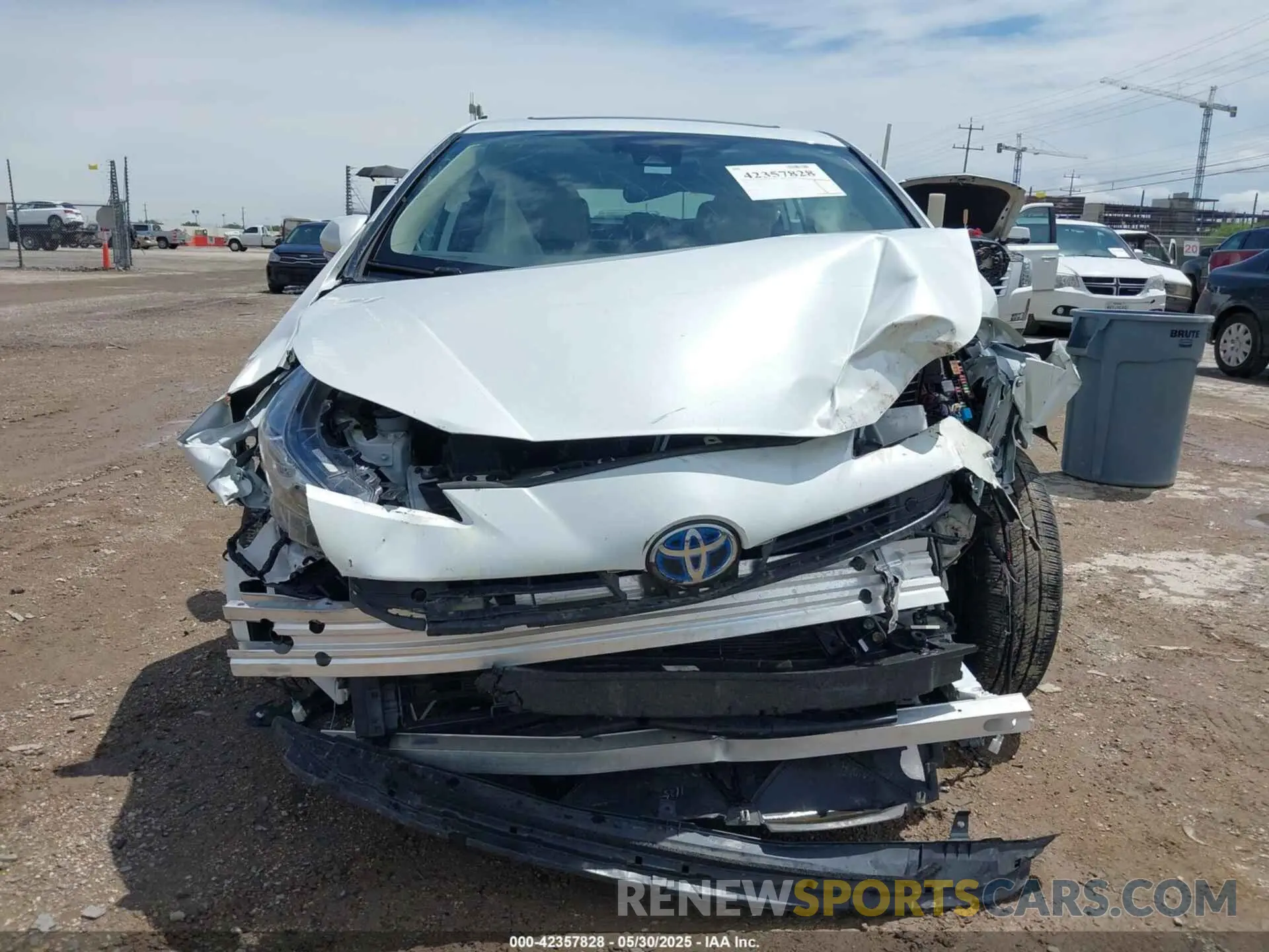 12 Photograph of a damaged car JTDKAMFU7N3165301 TOYOTA PRIUS 2022