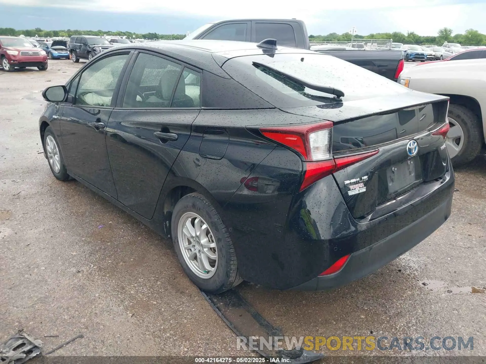 3 Фотография поврежденного автомобиля JTDKAMFU8N3168739 TOYOTA PRIUS 2022