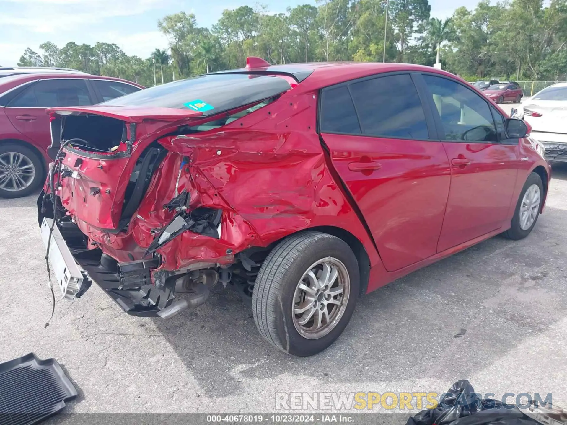 4 Photograph of a damaged car JTDKAMFU8N3178347 TOYOTA PRIUS 2022