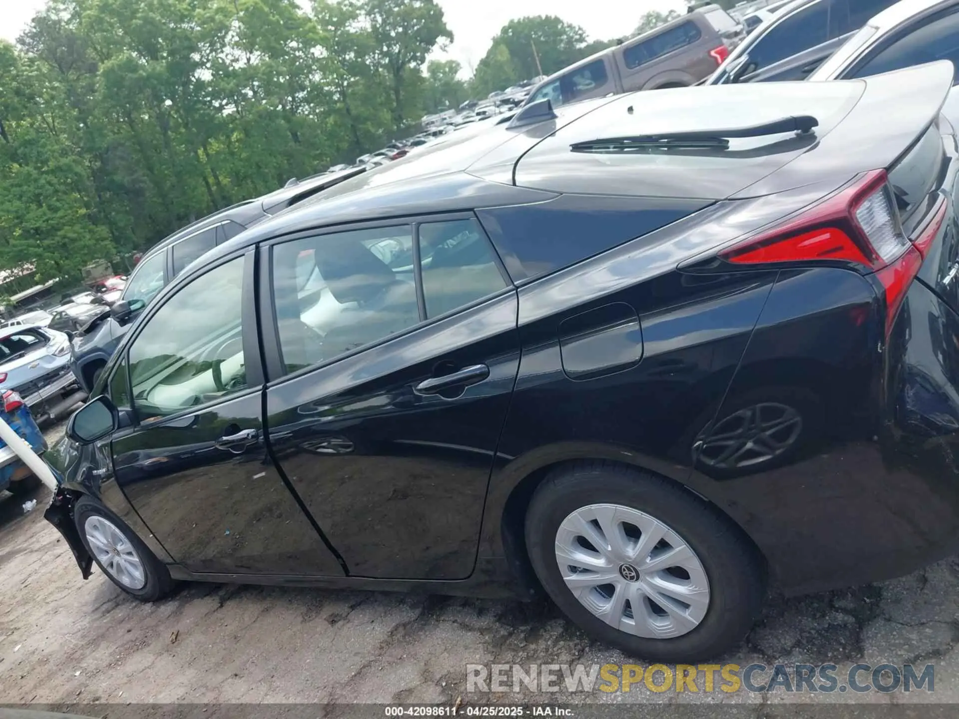 14 Photograph of a damaged car JTDKAMFU8N3181135 TOYOTA PRIUS 2022