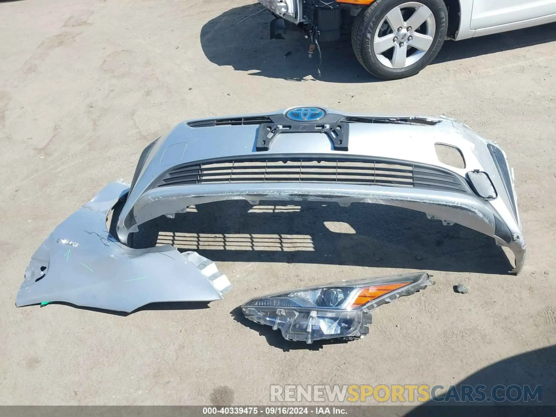12 Photograph of a damaged car JTDKAMFU9N3159144 TOYOTA PRIUS 2022