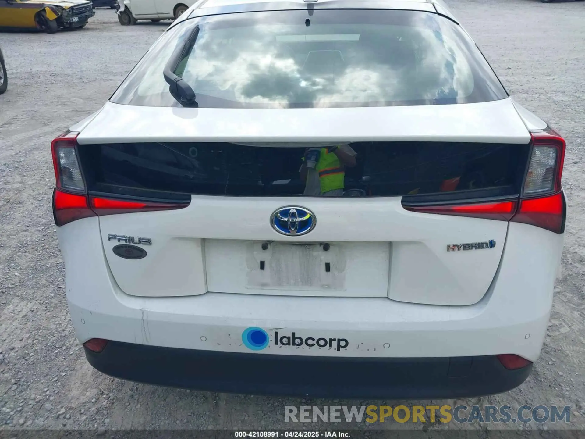 17 Фотография поврежденного автомобиля JTDKAMFU9N3164134 TOYOTA PRIUS 2022
