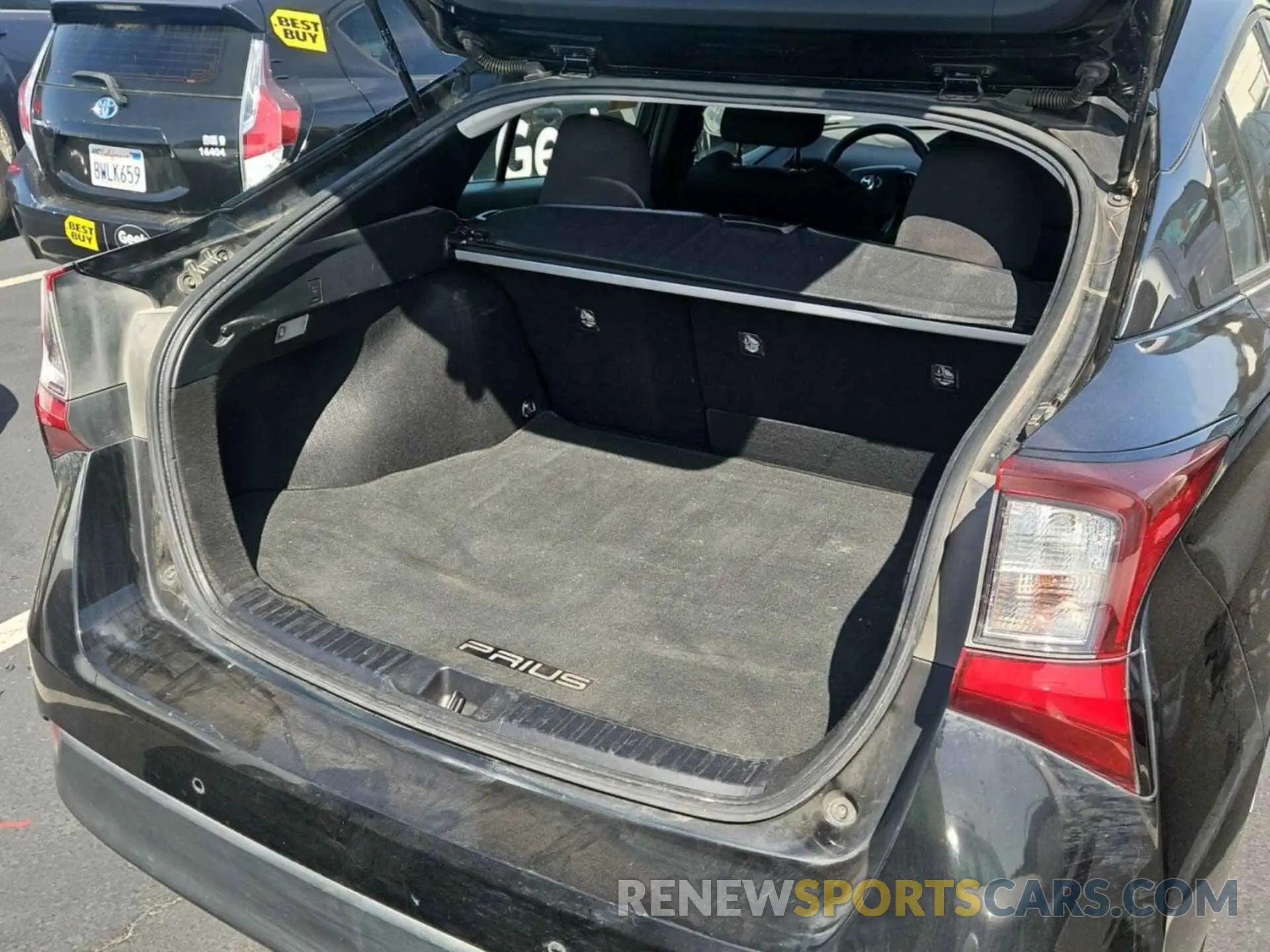12 Фотография поврежденного автомобиля JTDKAMFUXN3161209 TOYOTA PRIUS 2022