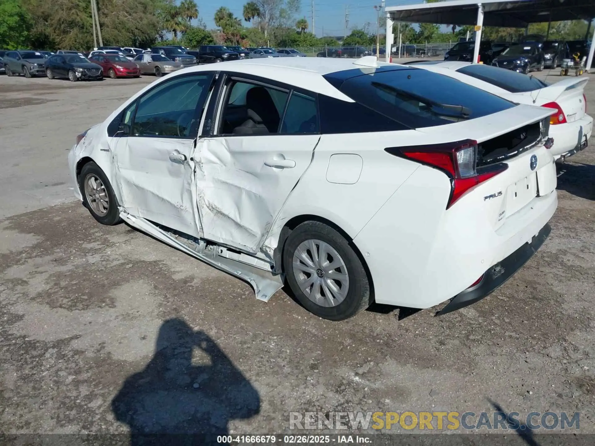 3 Фотография поврежденного автомобиля JTDKAMFUXN3163123 TOYOTA PRIUS 2022