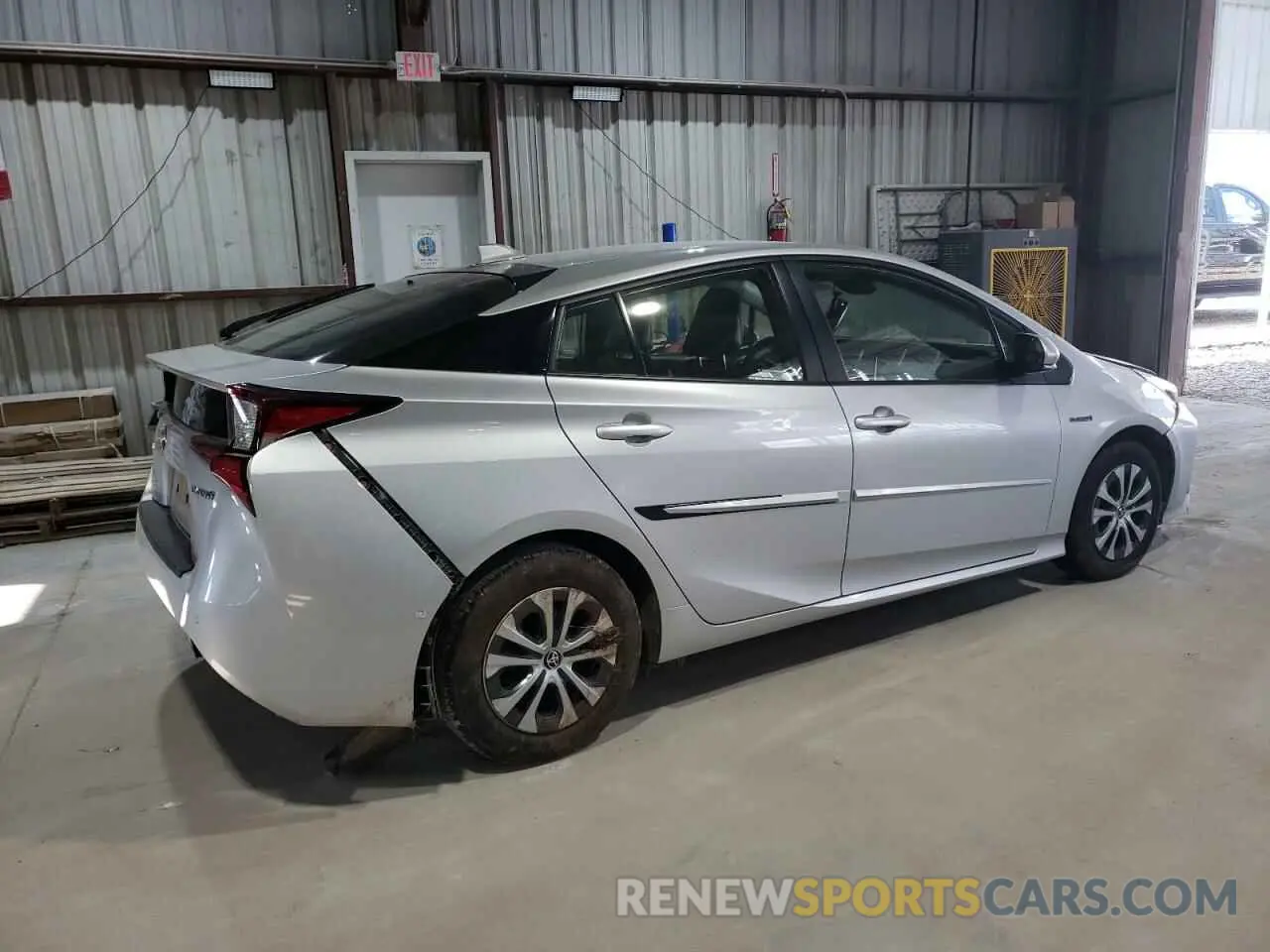 3 Фотография поврежденного автомобиля JTDL9MFU4N3031472 TOYOTA PRIUS 2022