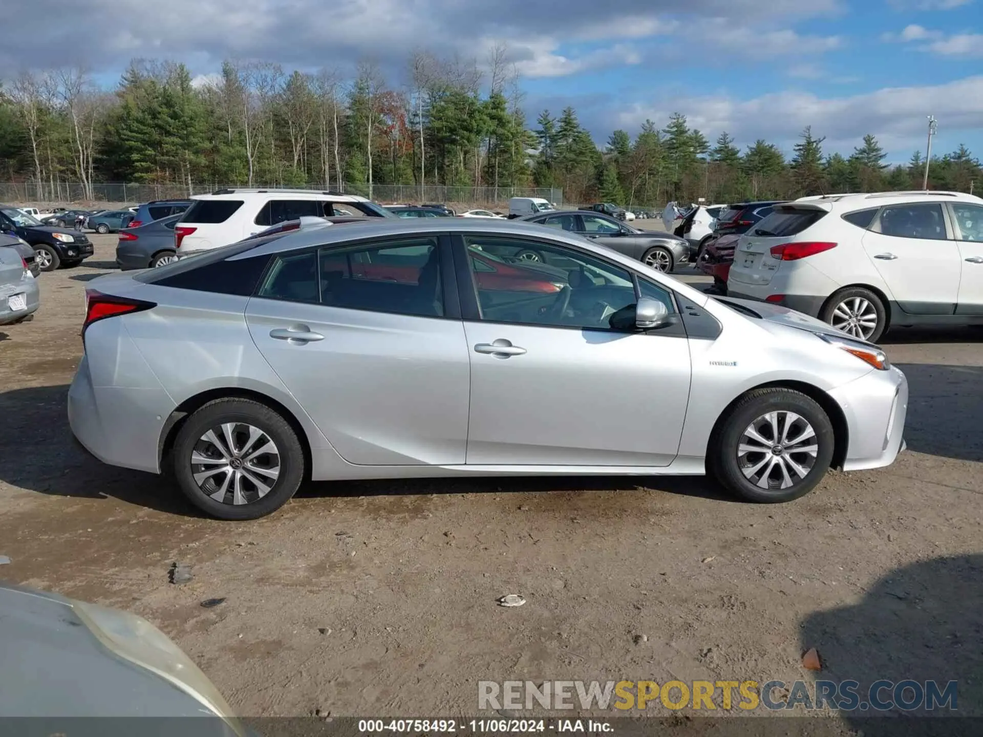 13 Photograph of a damaged car JTDL9MFU5N3034199 TOYOTA PRIUS 2022