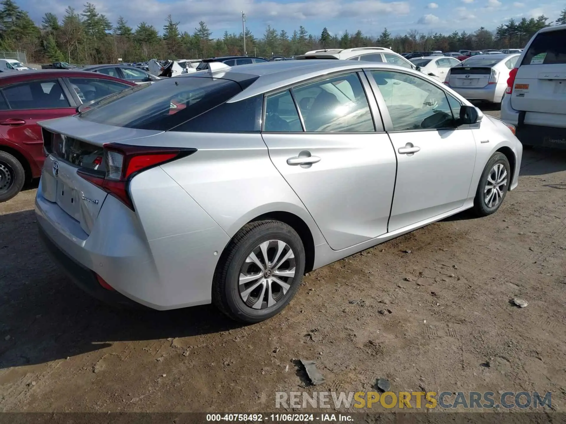 4 Photograph of a damaged car JTDL9MFU5N3034199 TOYOTA PRIUS 2022