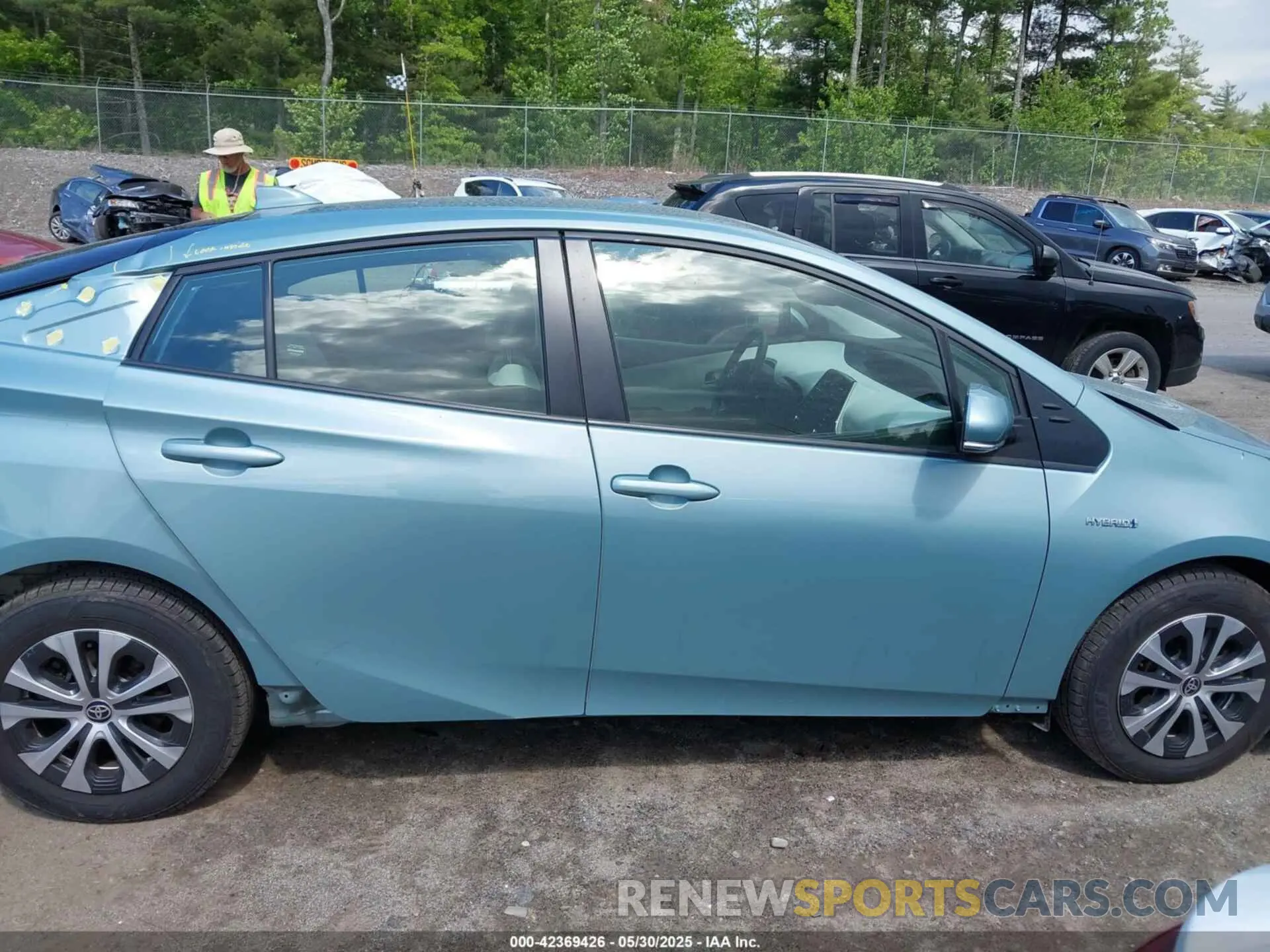 13 Фотография поврежденного автомобиля JTDL9MFU7N3032521 TOYOTA PRIUS 2022
