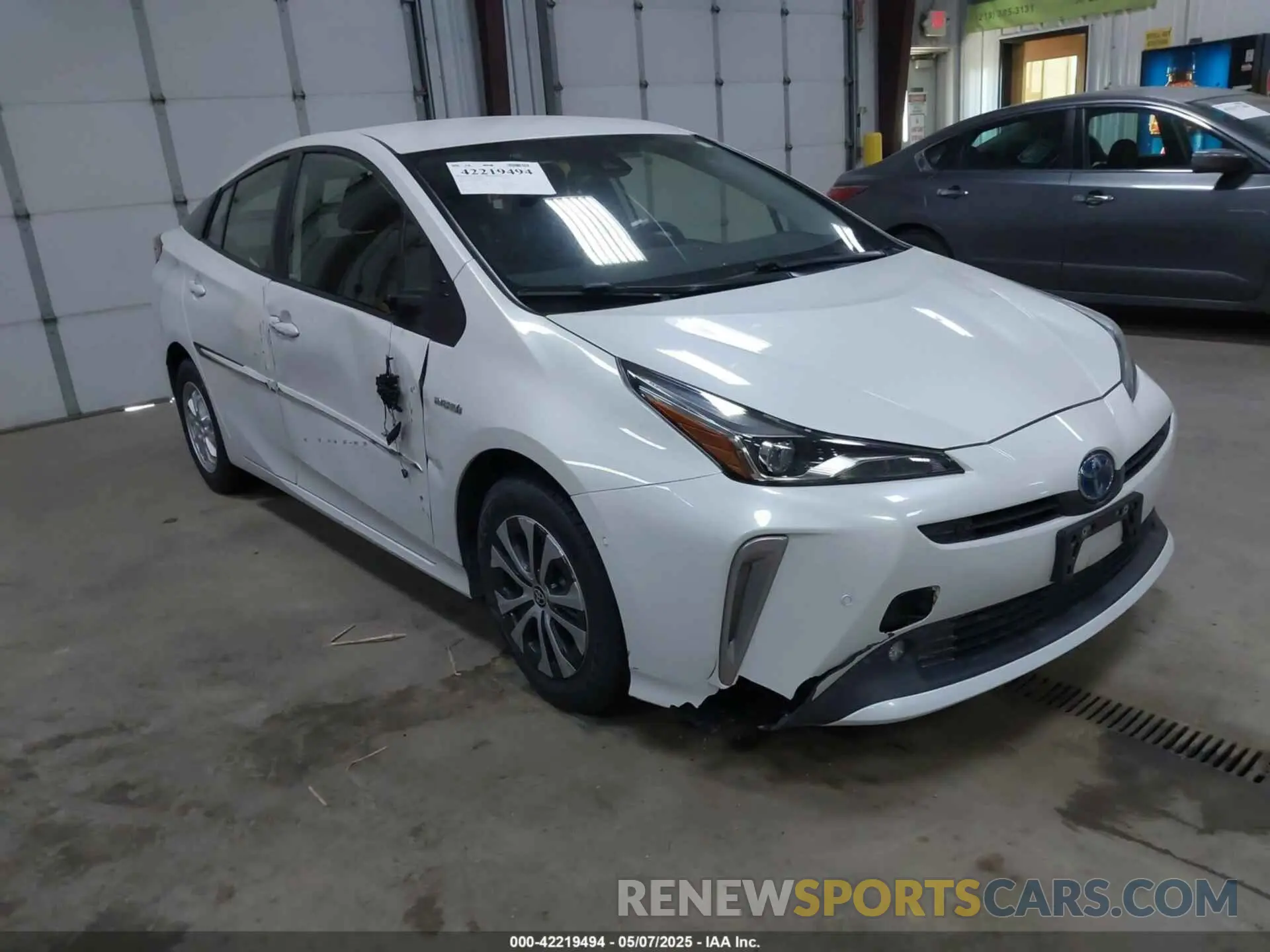 1 Фотография поврежденного автомобиля JTDL9MFU9N3031497 TOYOTA PRIUS 2022