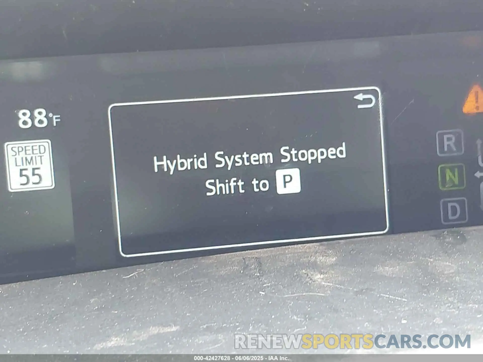 17 Photograph of a damaged car JTDL9MFU9N3034304 TOYOTA PRIUS 2022