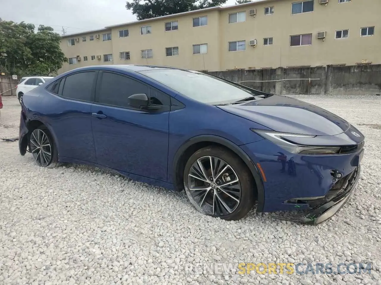 4 Фотография поврежденного автомобиля JTDACAAU0P3004271 TOYOTA PRIUS 2023