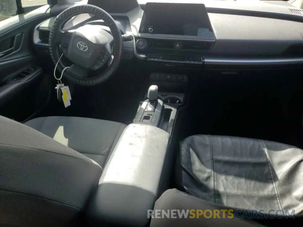 8 Фотография поврежденного автомобиля JTDACAAU1P3002299 TOYOTA PRIUS 2023