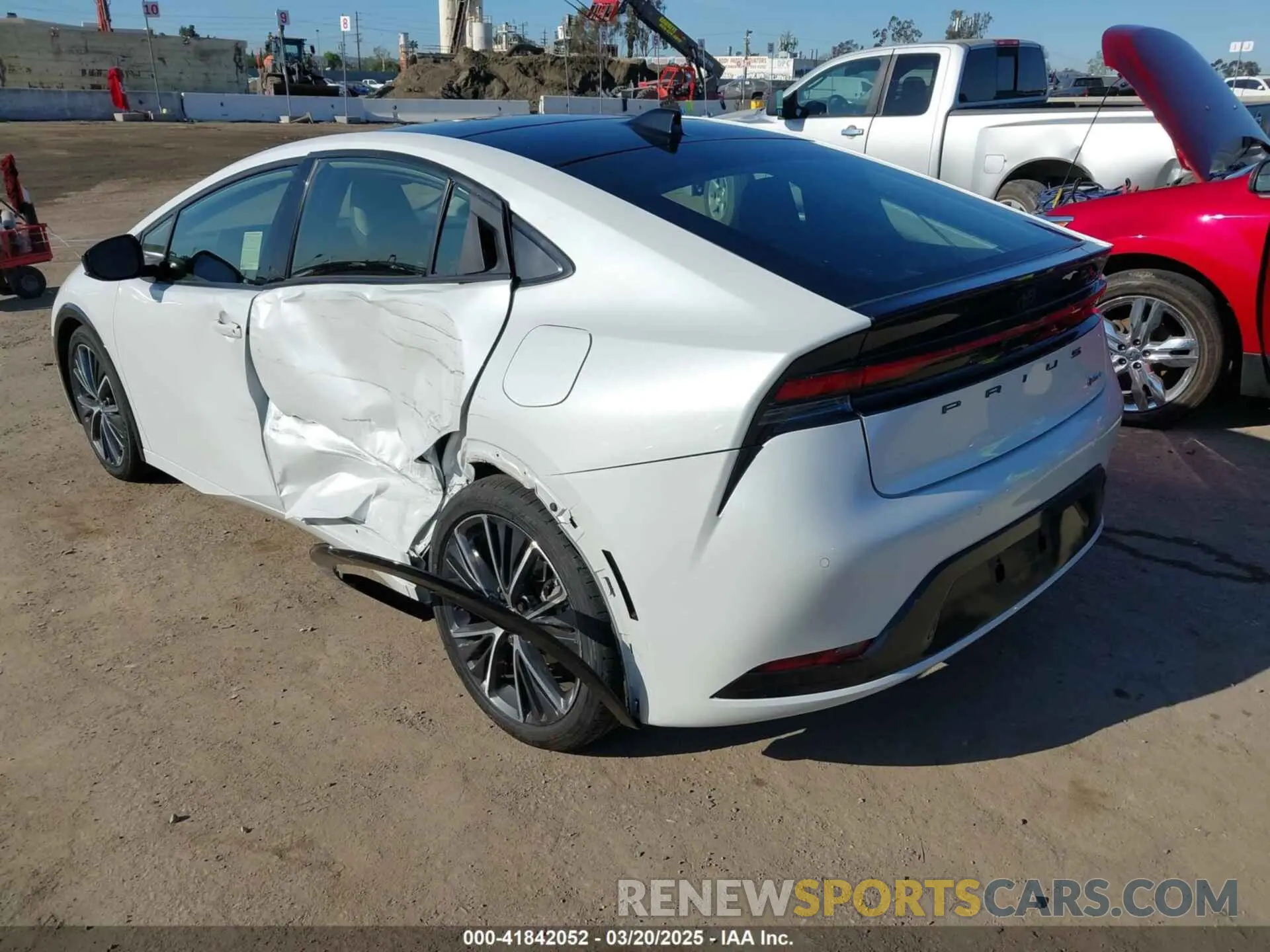 3 Фотография поврежденного автомобиля JTDACAAU2P3000206 TOYOTA PRIUS 2023