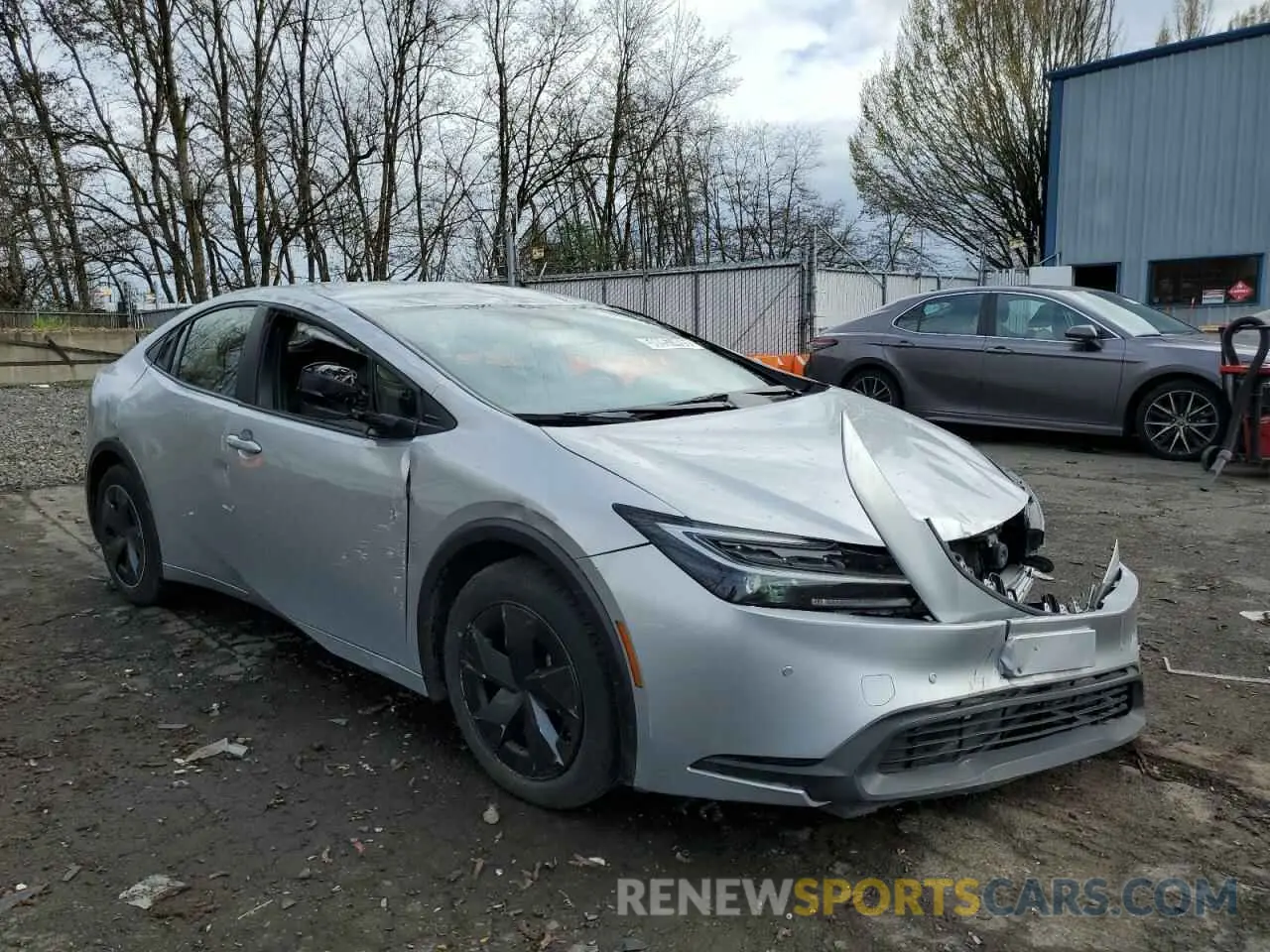 4 Фотография поврежденного автомобиля JTDACAAU2P3004501 TOYOTA PRIUS 2023