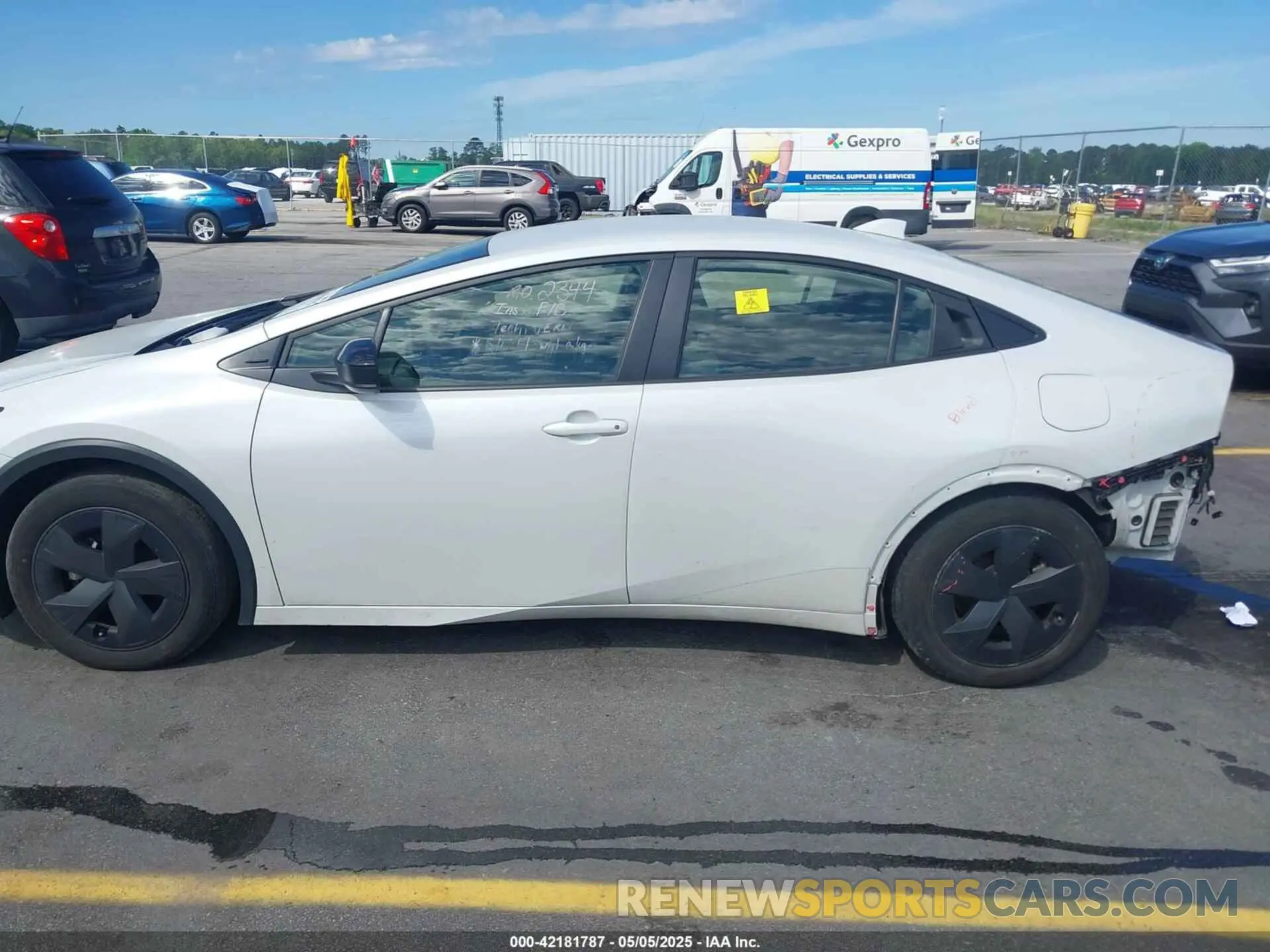 15 Photograph of a damaged car JTDACAAU4P3003995 TOYOTA PRIUS 2023