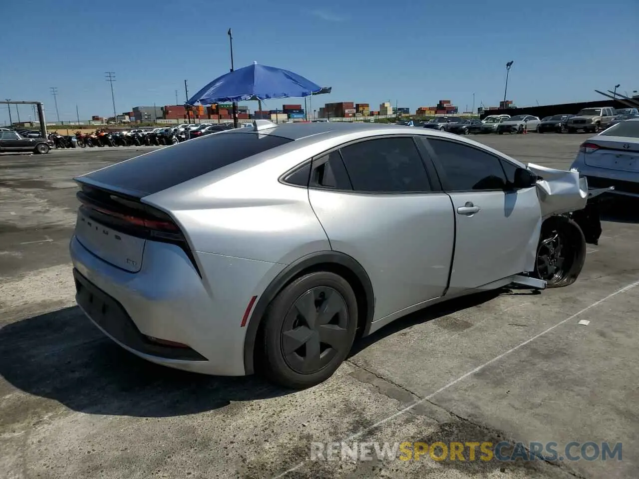 3 Фотография поврежденного автомобиля JTDACAAU5P3014147 TOYOTA PRIUS 2023