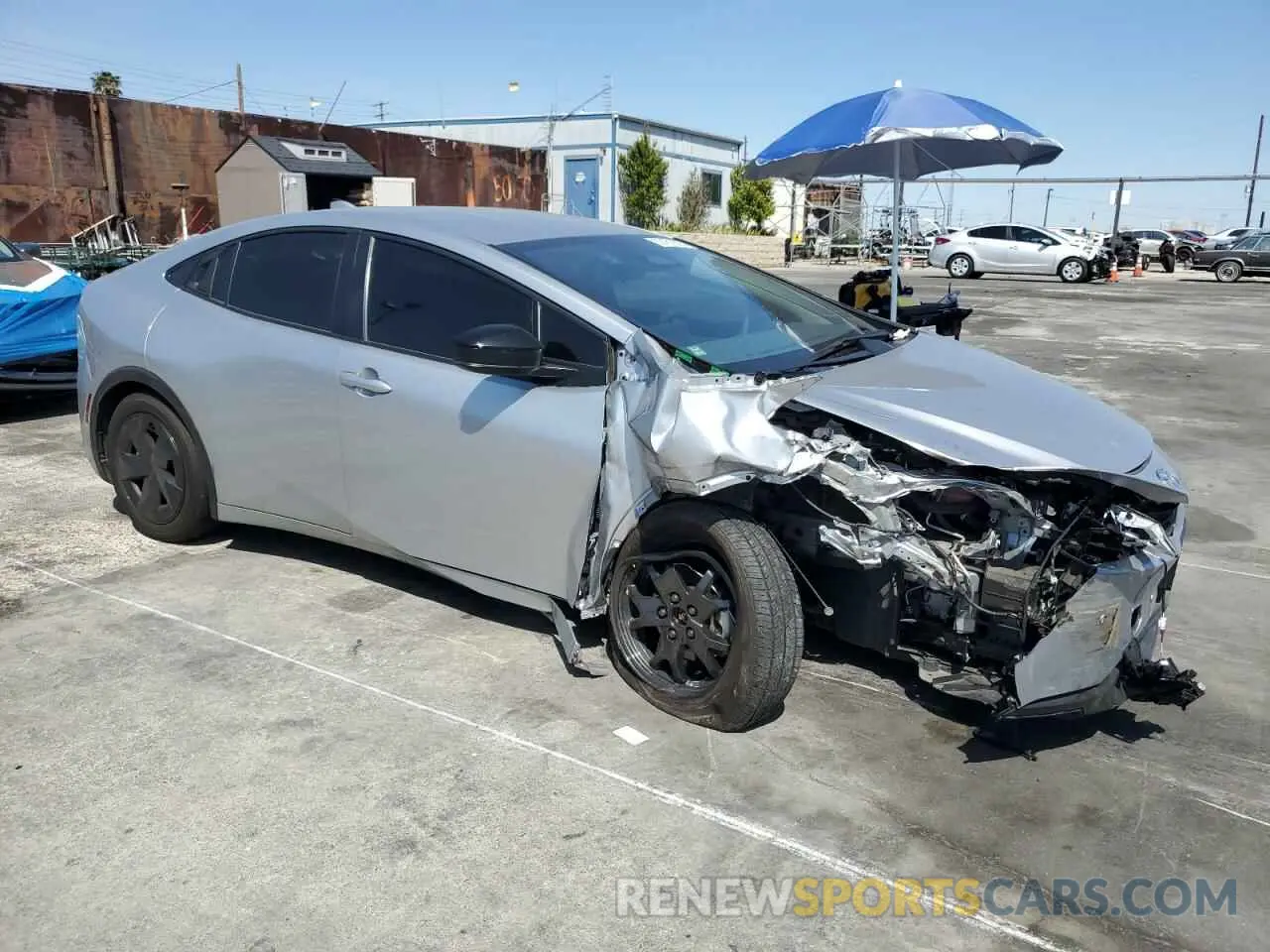 4 Фотография поврежденного автомобиля JTDACAAU5P3014147 TOYOTA PRIUS 2023