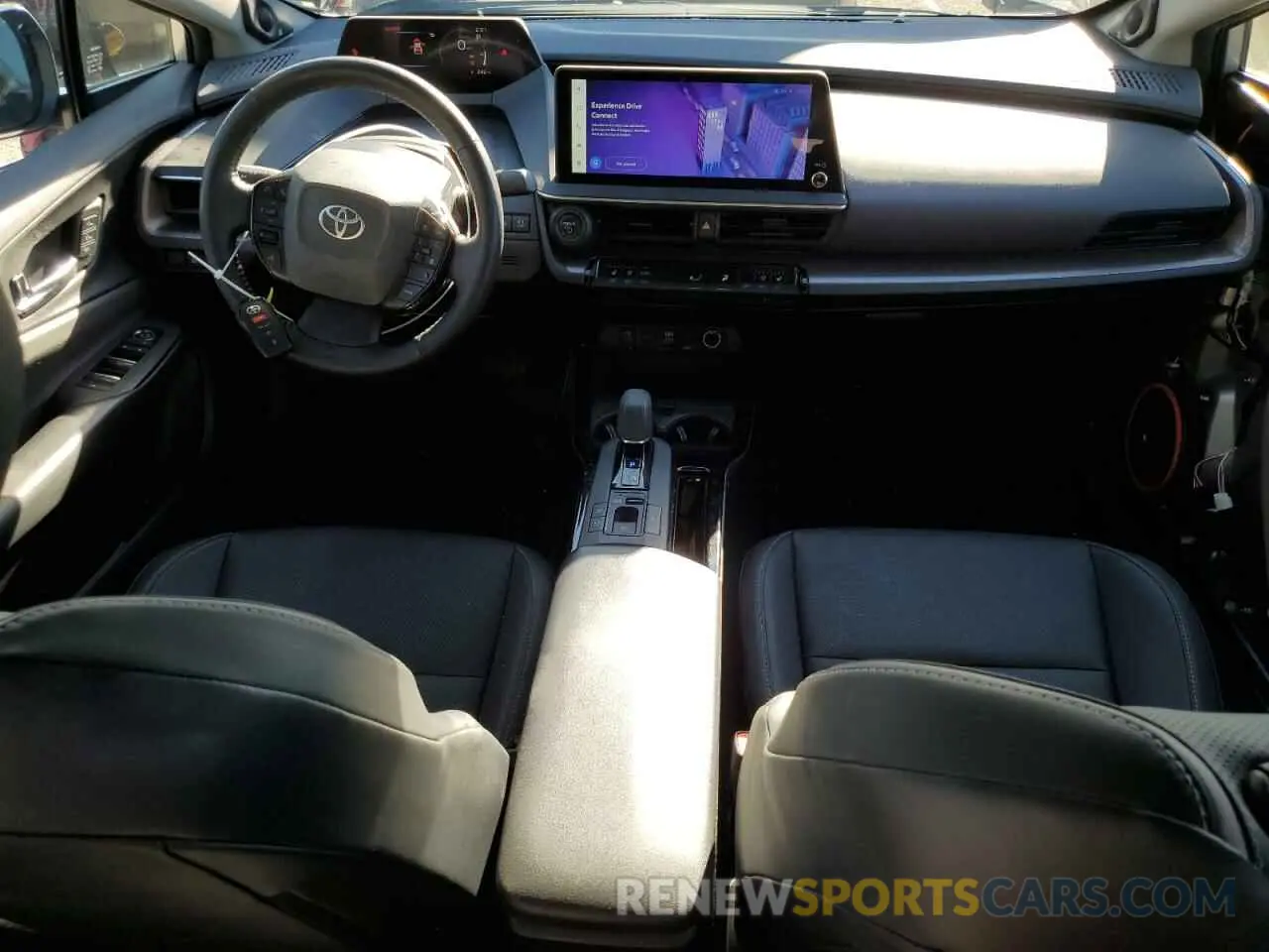 8 Фотография поврежденного автомобиля JTDACAAU7P3009418 TOYOTA PRIUS 2023