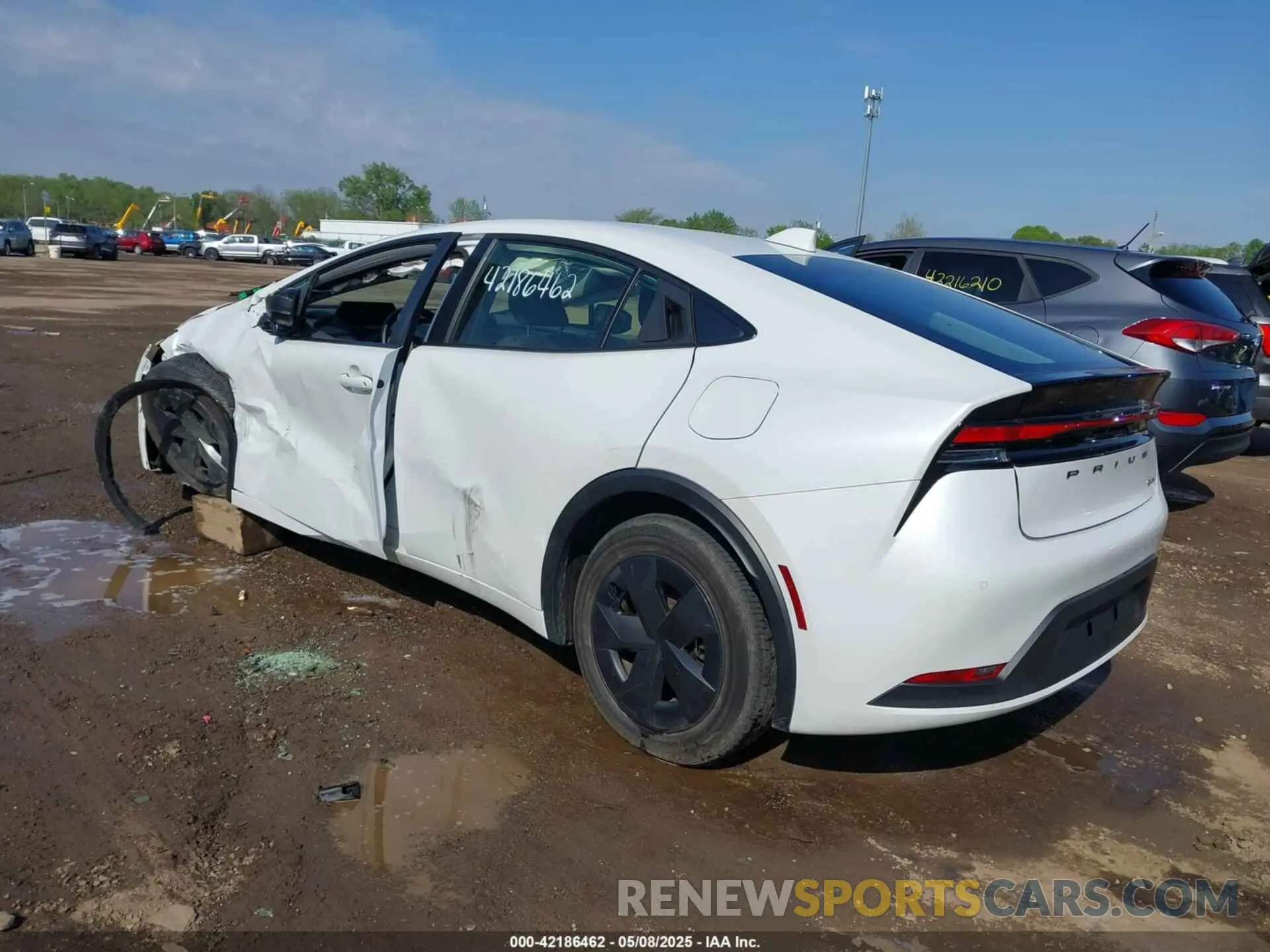 3 Photograph of a damaged car JTDACAAU7P3009676 TOYOTA PRIUS 2023