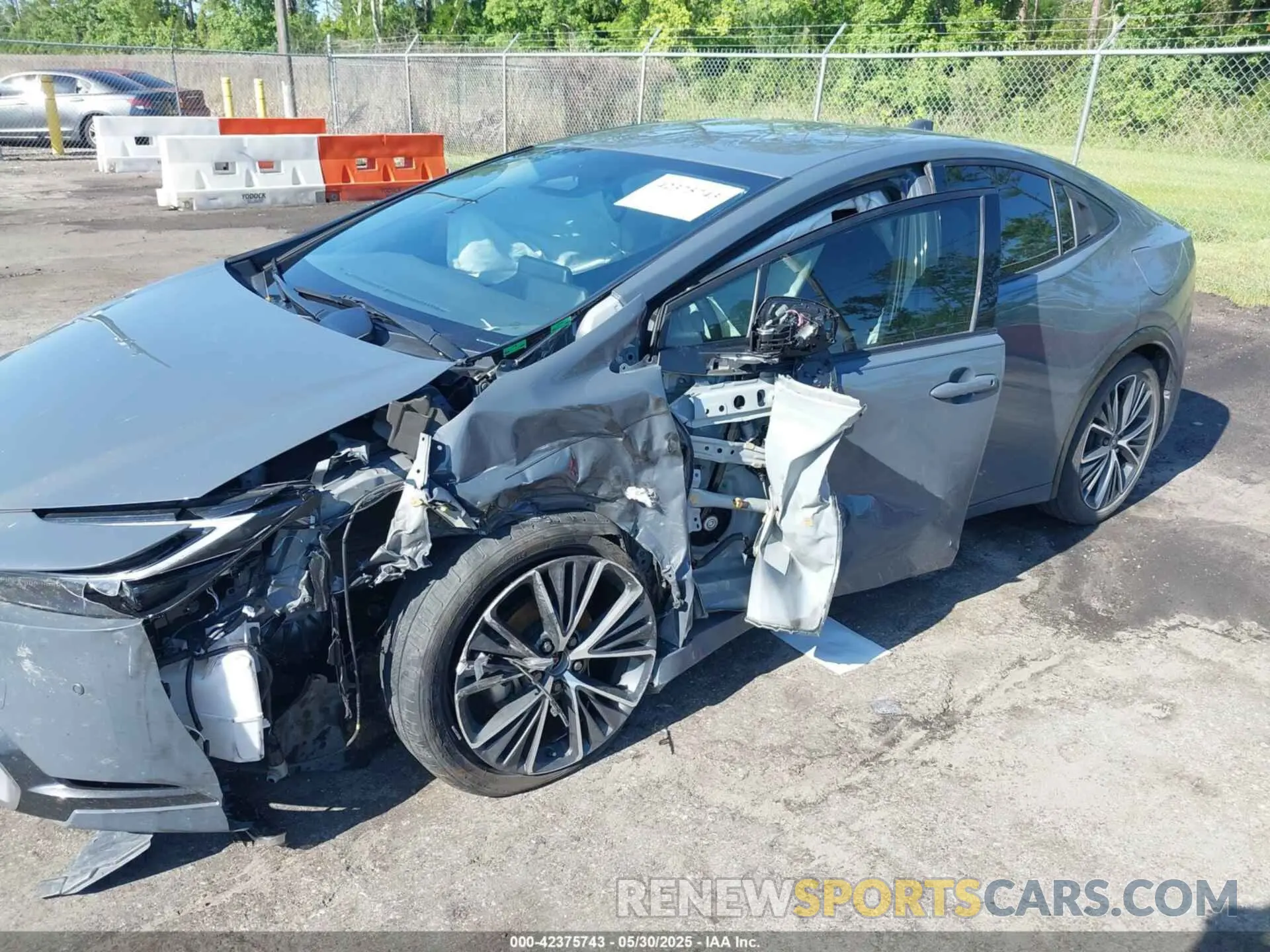 6 Photograph of a damaged car JTDACAAU7P3009886 TOYOTA PRIUS 2023