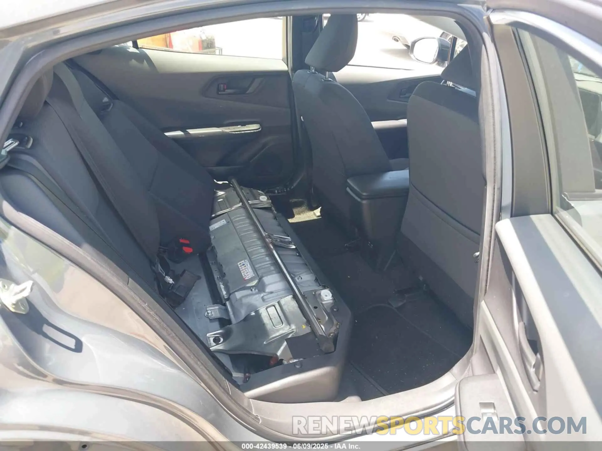 8 Photograph of a damaged car JTDACAAUXP3008831 TOYOTA PRIUS 2023