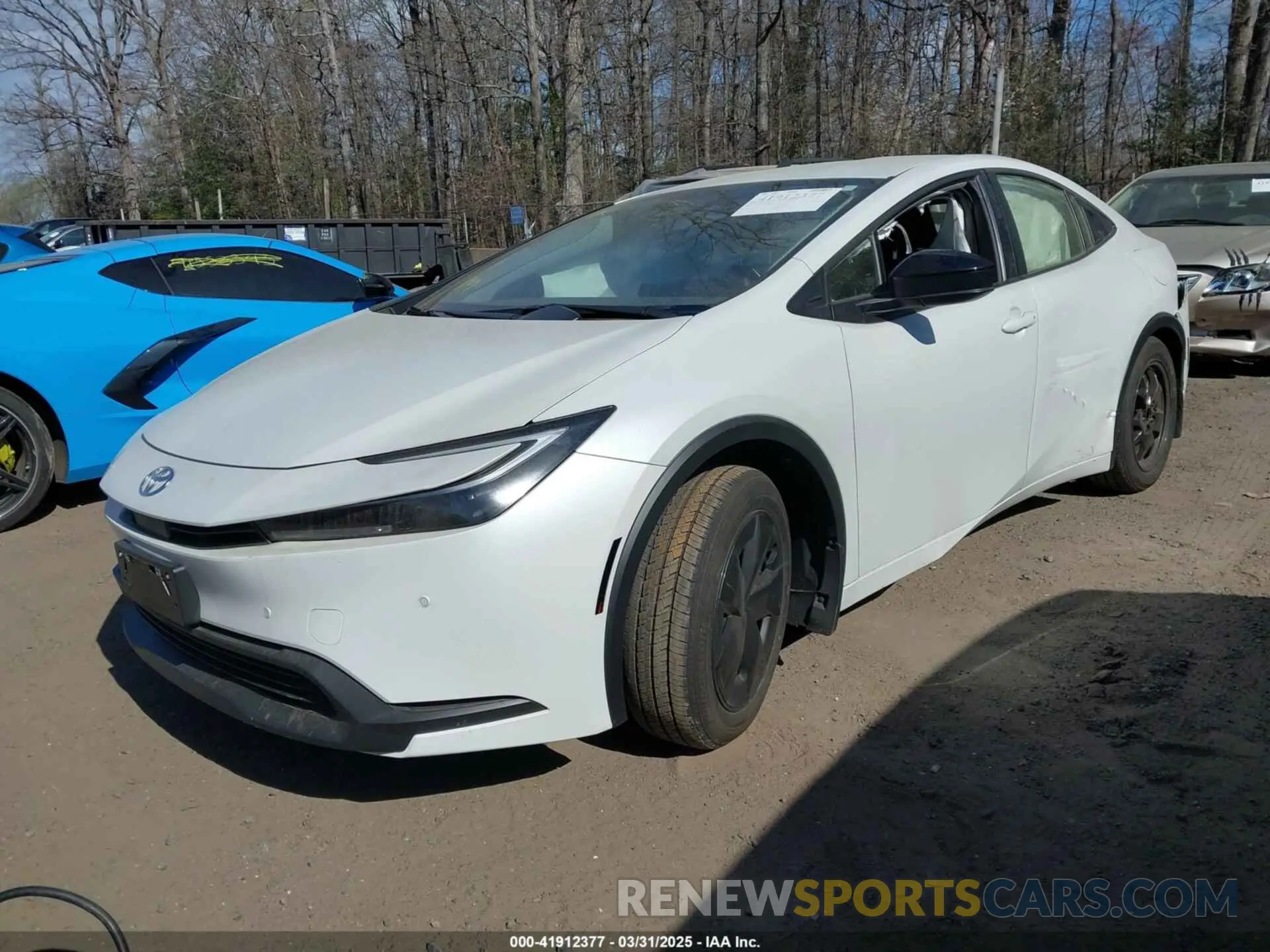 2 Фотография поврежденного автомобиля JTDACAAUXP3010983 TOYOTA PRIUS 2023