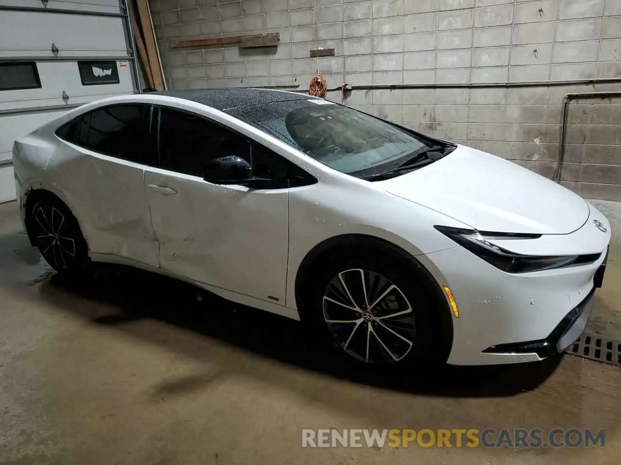 4 Фотография поврежденного автомобиля JTDADABU5P3002771 TOYOTA PRIUS 2023