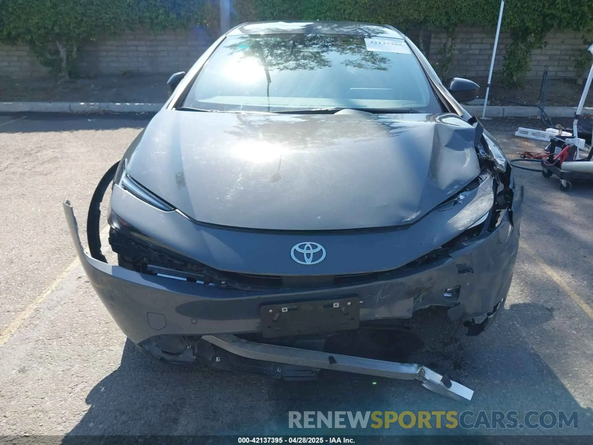 12 Фотография поврежденного автомобиля JTDADABU6P3001399 TOYOTA PRIUS 2023