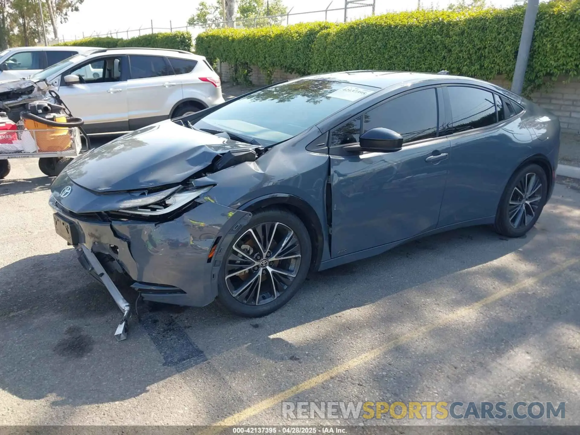 2 Фотография поврежденного автомобиля JTDADABU6P3001399 TOYOTA PRIUS 2023