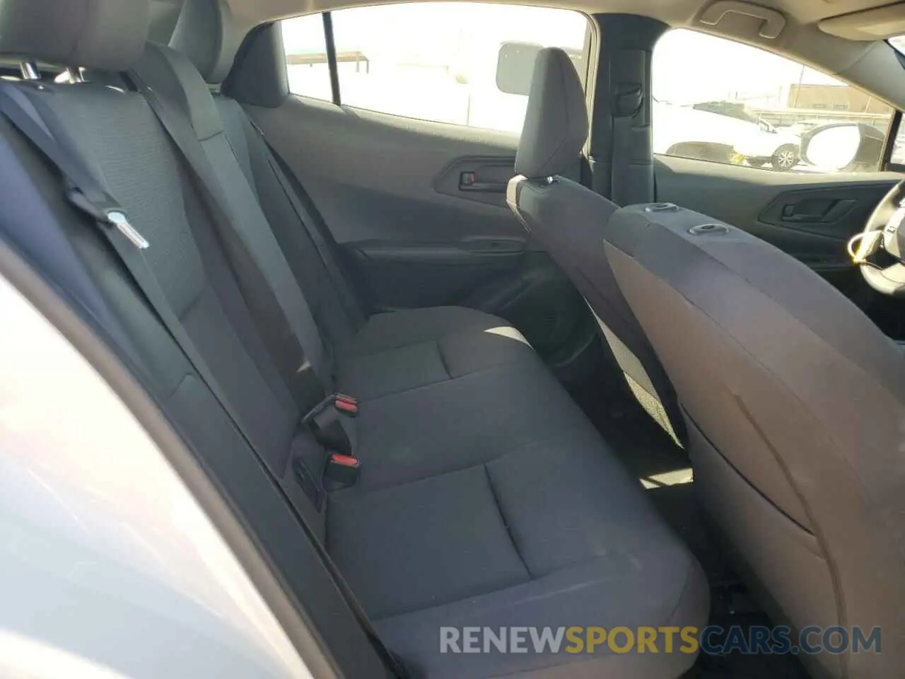 10 Фотография поврежденного автомобиля JTDADABU8P3007236 TOYOTA PRIUS 2023