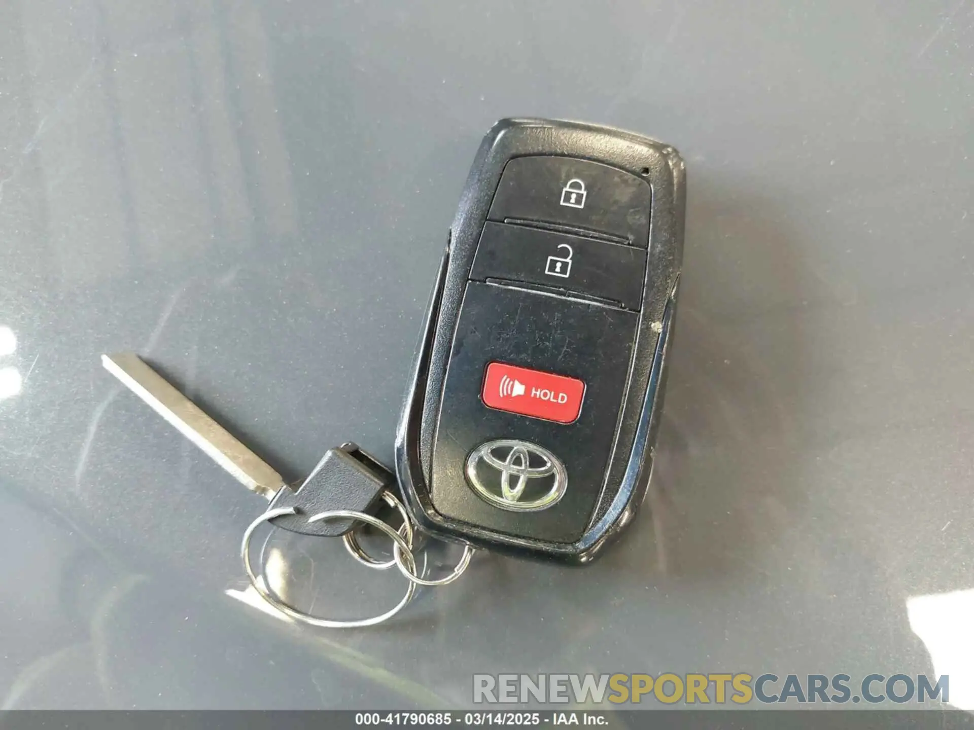 11 Фотография поврежденного автомобиля JTDADABU9P3005317 TOYOTA PRIUS 2023