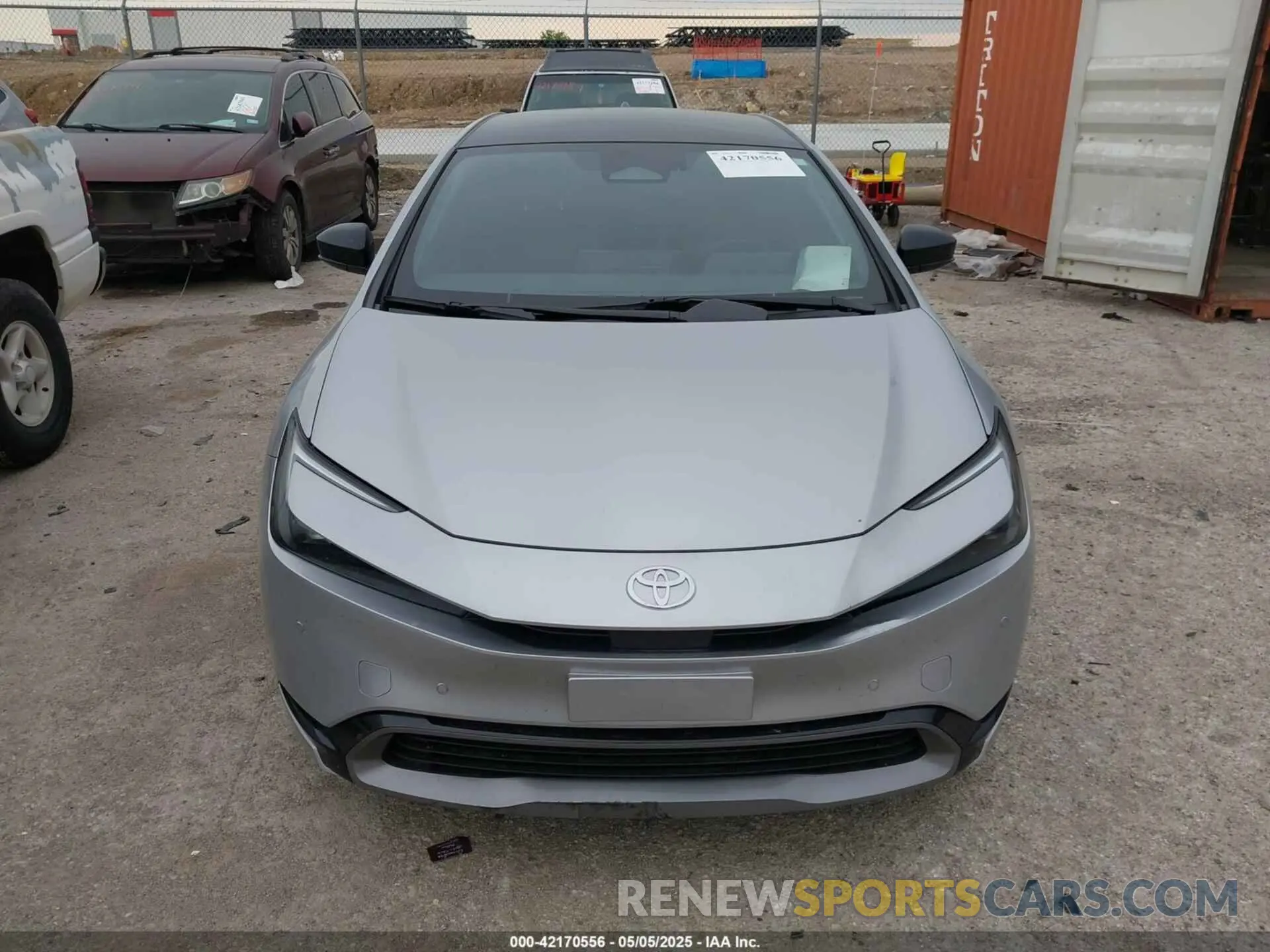 12 Фотография поврежденного автомобиля JTDACAAU0R3020473 TOYOTA PRIUS 2024