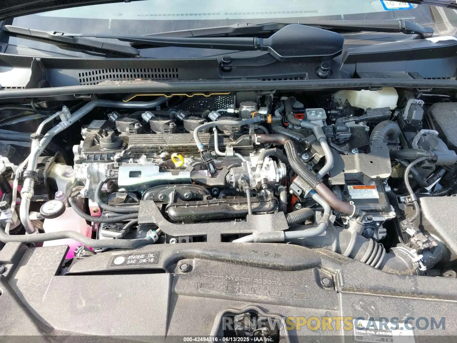 10 Фотография поврежденного автомобиля JTDACAAU0R3035376 TOYOTA PRIUS 2024
