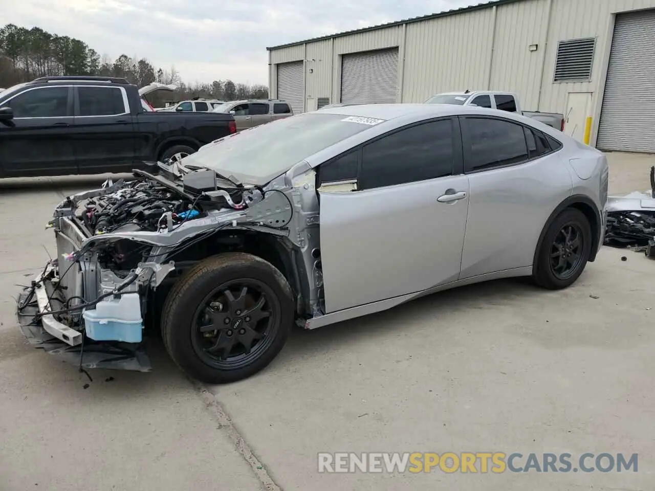 1 Фотография поврежденного автомобиля JTDACAAU1R3018960 TOYOTA PRIUS 2024