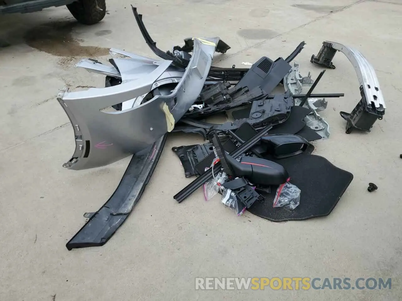 12 Фотография поврежденного автомобиля JTDACAAU1R3018960 TOYOTA PRIUS 2024