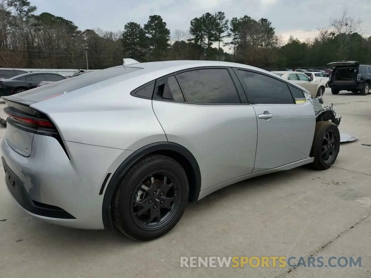 3 Фотография поврежденного автомобиля JTDACAAU1R3018960 TOYOTA PRIUS 2024